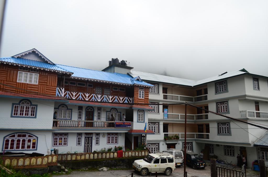 Delight Royal Lachung Exterior photo