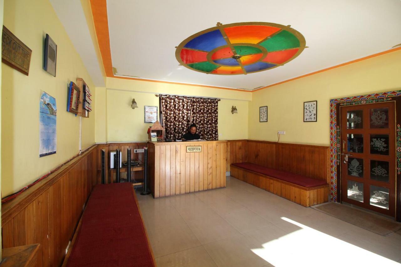 Delight Royal Lachung Exterior photo